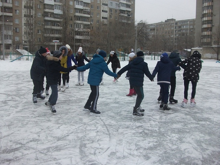 В Кировском районе функционирует каток