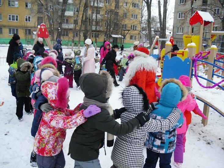 В Заводском районе организованы «Предновогодние 
встречи»
