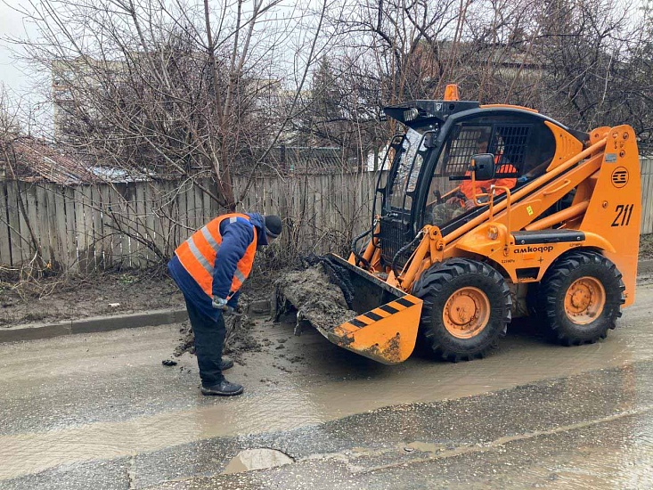 Работы по благоустройству города ведутся 
в круглосуточном режиме