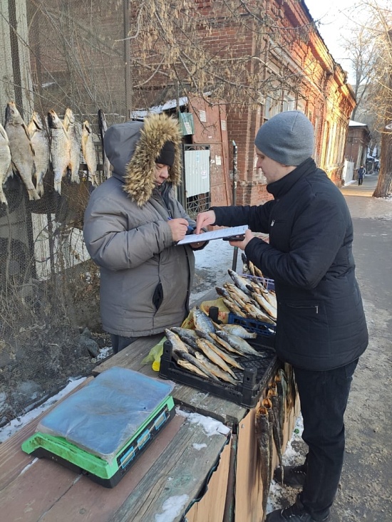 Сотрудниками комитета муниципального 
контроля проведены выездные обследования на предмет выявления нарушений в сфере уличной торговли