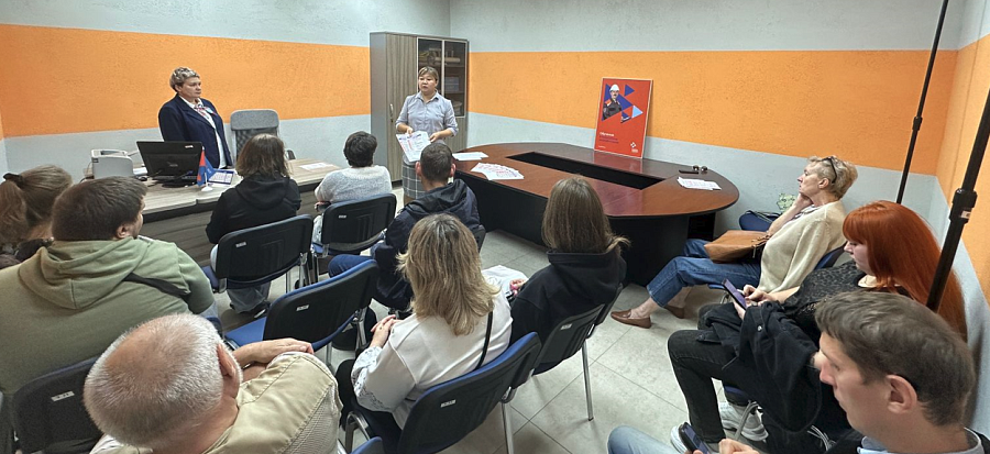 Комитет по труду и социальному развитию 
принял участие в консультирование безработных граждан