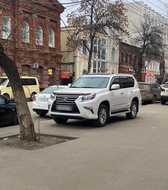 В Октябрьском районе выявили факты несанкционированной 
парковки