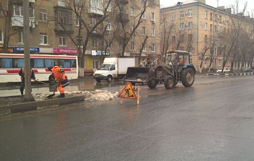 К мероприятиям по благоустройству присоединяются 
предприятия и организации Ленинского района