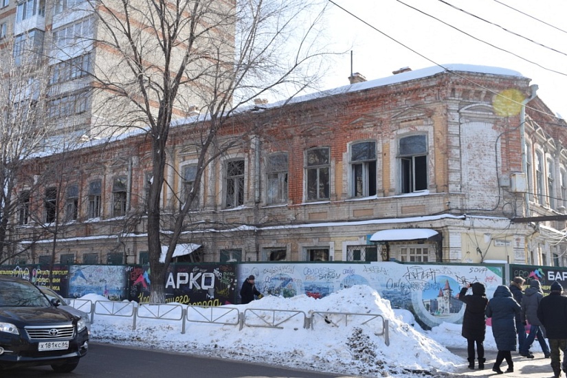 Представители администрации и Градозащитного 
совета осмотрели аварийные дома, подлежащие сносу