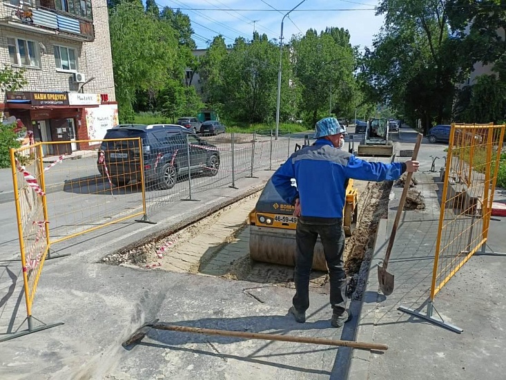 Сотрудники администрации Ленинского района 
проверили места производства земляных работ