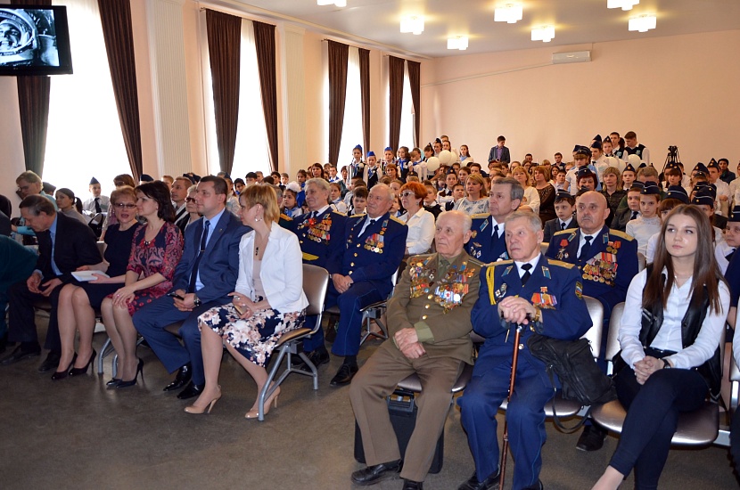 Состоялся городской слет отрядов юных 
космонавтов