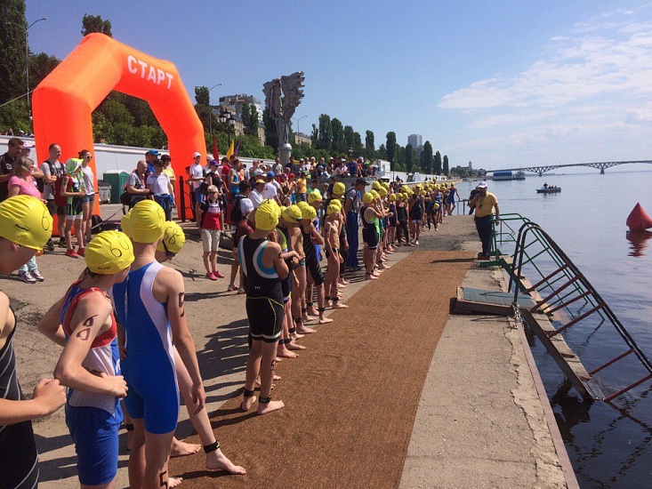 В Саратове состоялся Чемпионат и Первенство 
города по акватлону