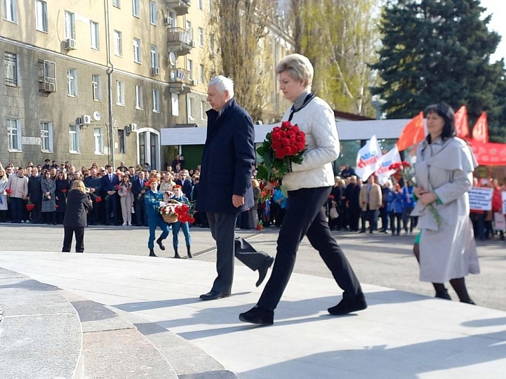 Состоялся торжественный митинг, посвященный 
празднованию 62-й годовщины первого полета человека в космос