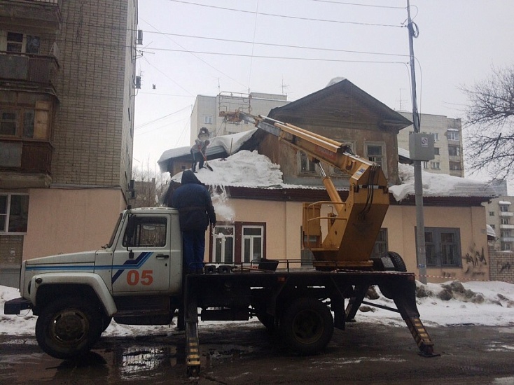 В Октябрьском районе контролируют деятельность 
управляющих компаний