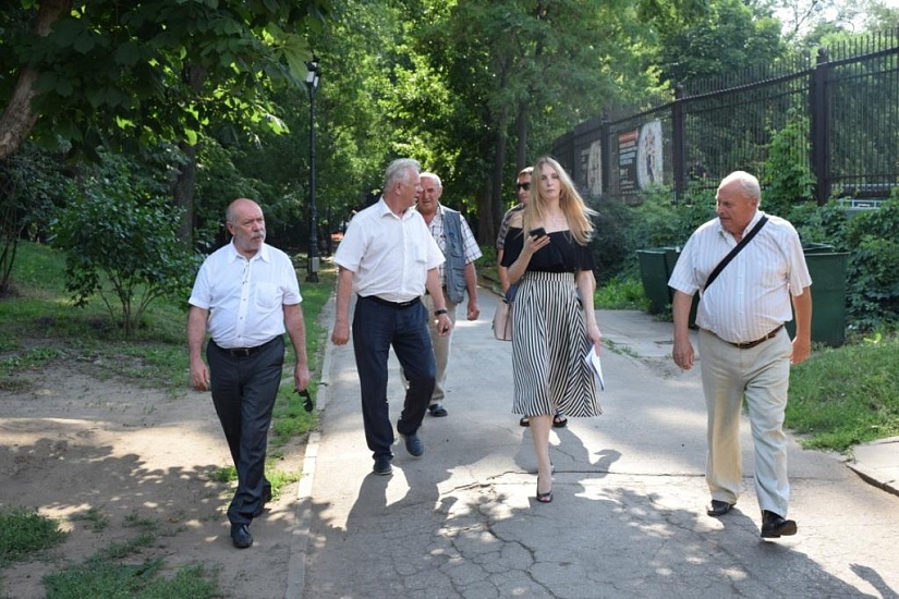 Представители муниципалитета и депутатского 
корпуса посетили «Липки» перед началом разработки концепции благоустройства