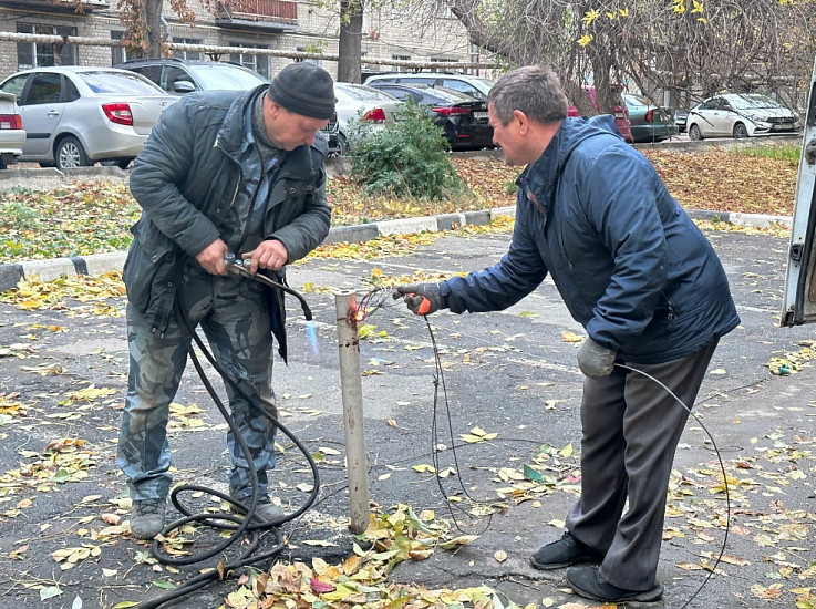 В Заводском районе проведены работы по 
демонтажу незаконных ограждений