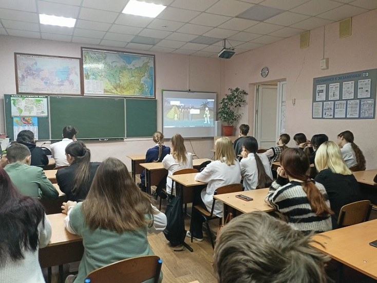В школах района продолжаются патриотические 
мероприятия