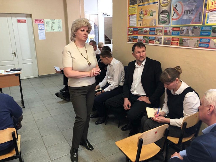 Глава администрации Ленинского района 
Лада Мокроусова провела встречу с жителями поселка Поливановка