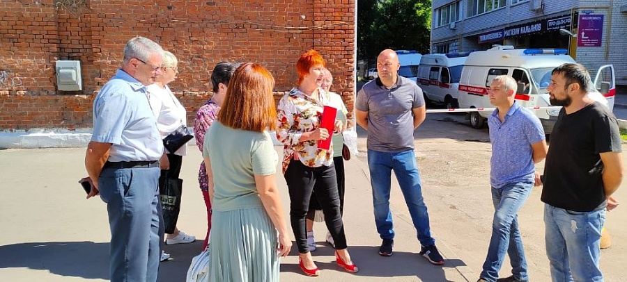 Сергей Соколов провел встречу с жителями 
микрорайона СХИ
