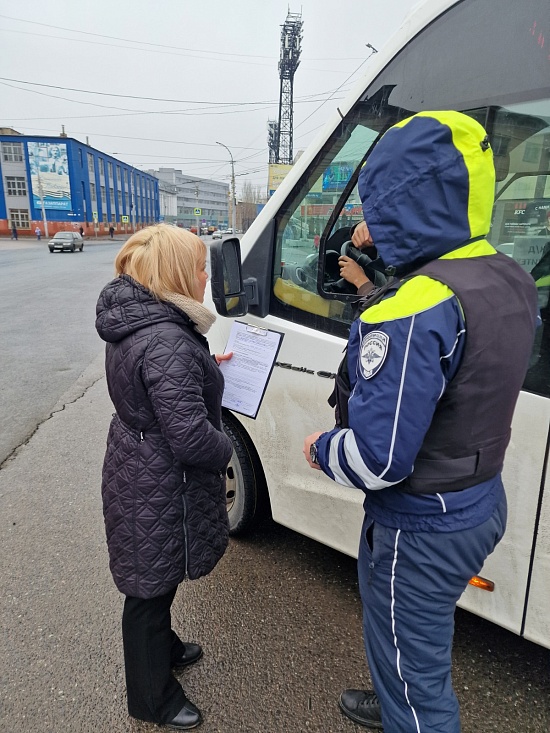 Сотрудники комитета муниципального контроля 
провели выездное обследование общественного транспорта