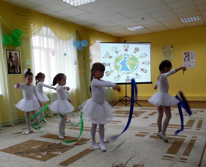 В образовательных учреждениях продолжаются 
мероприятия, посвященные Дню славянской письменности и культуры