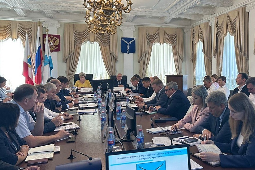 В ходе оперативного совещания в администрации 
города Лада Мокроусова обсудила с руководителями структурных подразделений ряд актуальных вопросов городского хозяйства
