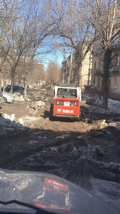 Благоустройство территории Ленинского 
района проводится в плановом режиме