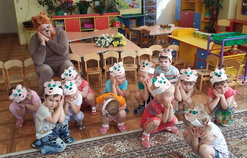 Смотр-конкурс чтецов «Что такое лето?»