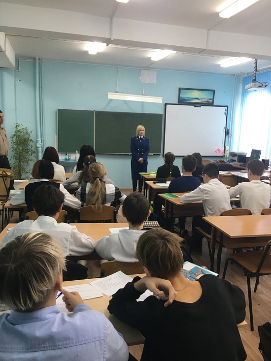 В Октябрьском районе продолжаются мероприятия 
в рамках Всероссийской акции «День правовой помощи детям»