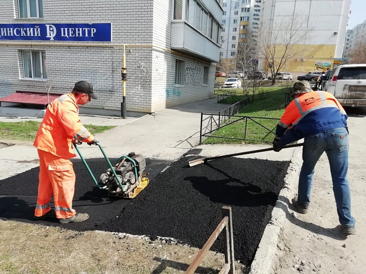 В Саратове продолжается текущий ремонт 
улично-дорожной сети