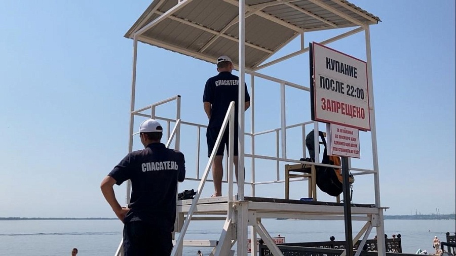 На пляже на Новой Набережной прошли профилактические 
мероприятия по соблюдению правил безопасности на воде