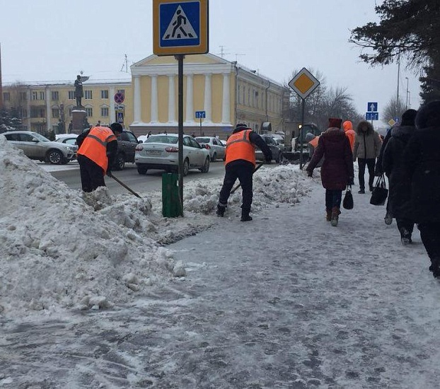 Работы по уборке организованы всех районах 
города