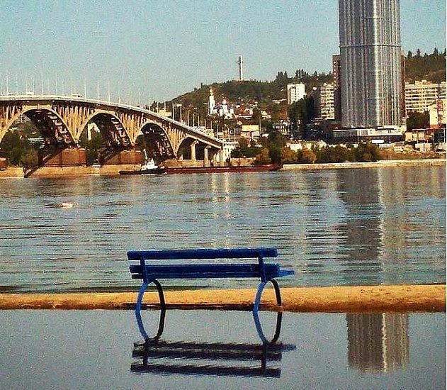 На саратовском пляже «Городские пески» 
открылся купальный сезон