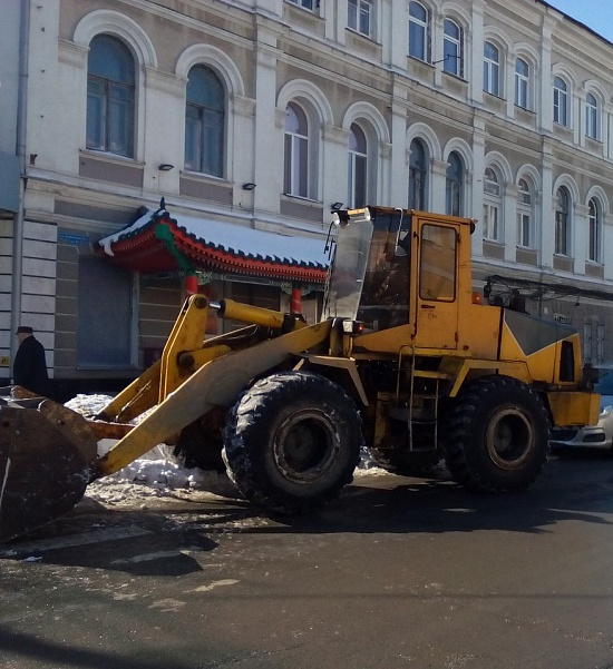 В центре города продолжаются работы по 
благоустройству