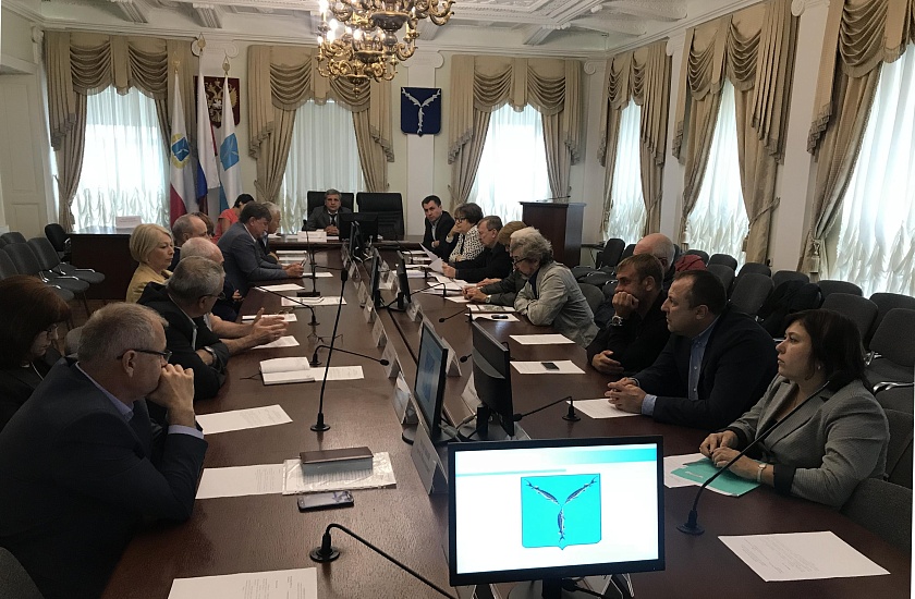В администрации Саратова состоялось рабочее 
заседание архитектурно-градостроительного Совета города