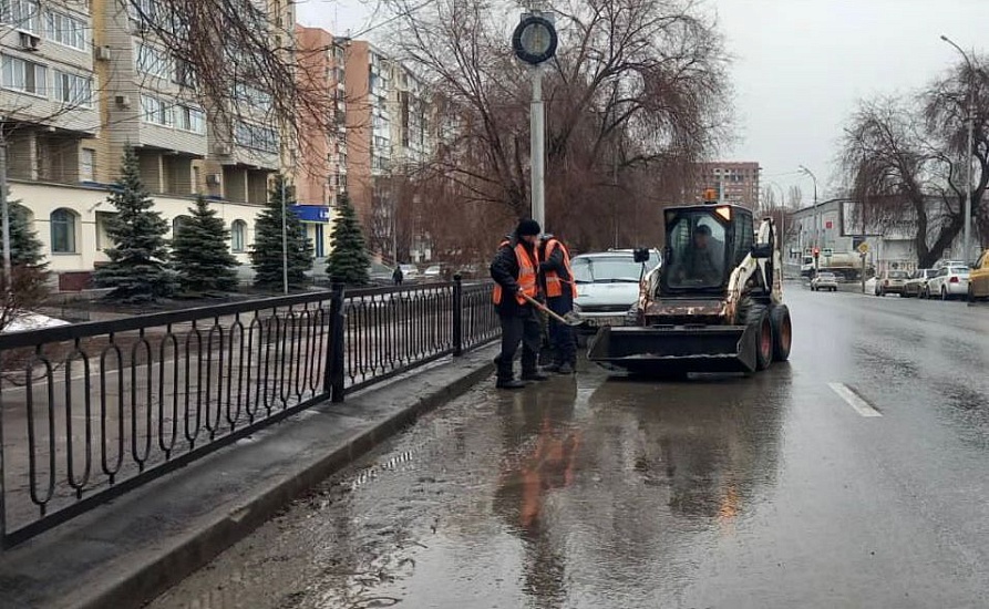 В Октябрьском районе продолжаются работы 
в рамках месячника по благоустройству