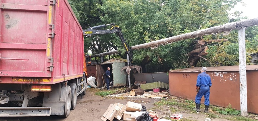 В Волжском районе демонтировали самовольно 
установленное строение