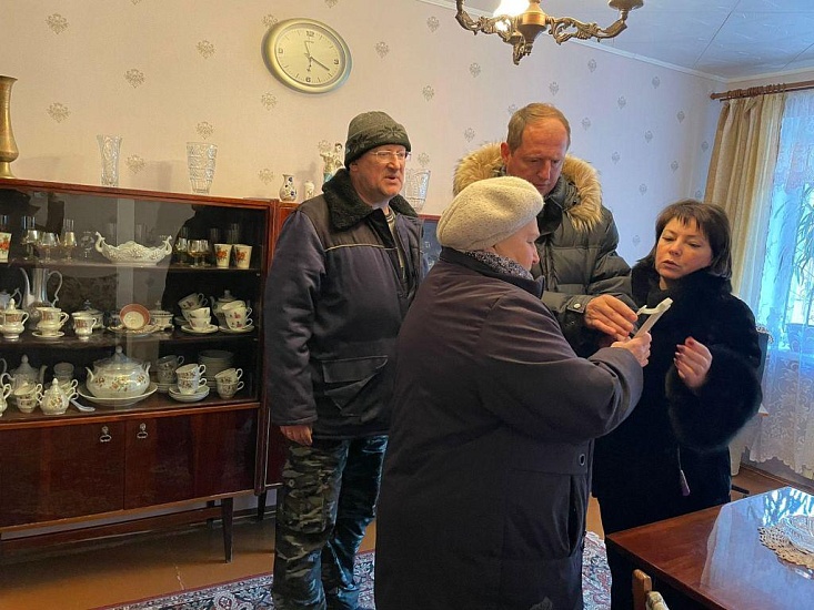 Во Фрунзенском районе проверили состояние 
температурного режима в многоквартирных домах