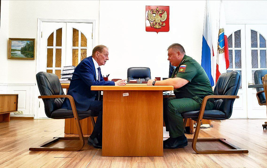 На должность начальника управления военно 
- патриотической работы администрации города назначен полковник Геннадий Борисов