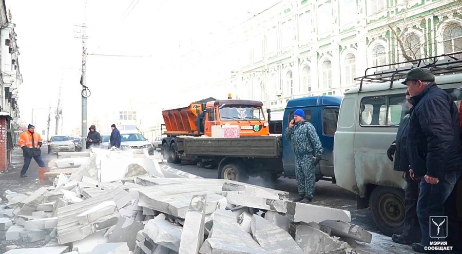 Демонтирован незаконно установленный торговый объект, расположенный на ул. Московская (угол ул. Радищева)