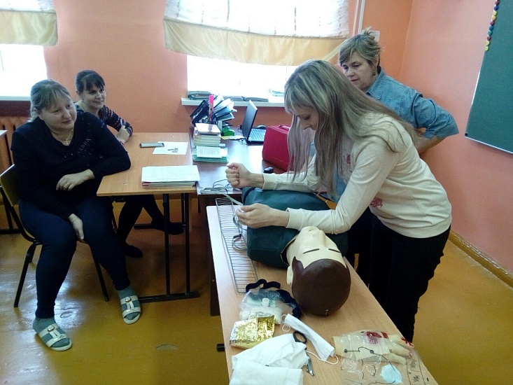 В образовательных учреждениях Саратова 
состоялись семинары по охране труда