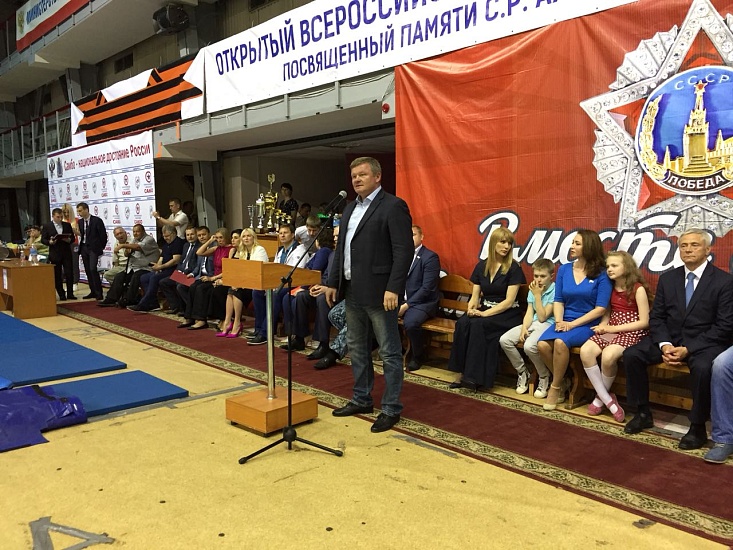 Михаил Исаев поприветствовал участников 
XIII открытого Всероссийского турнира по самбо
