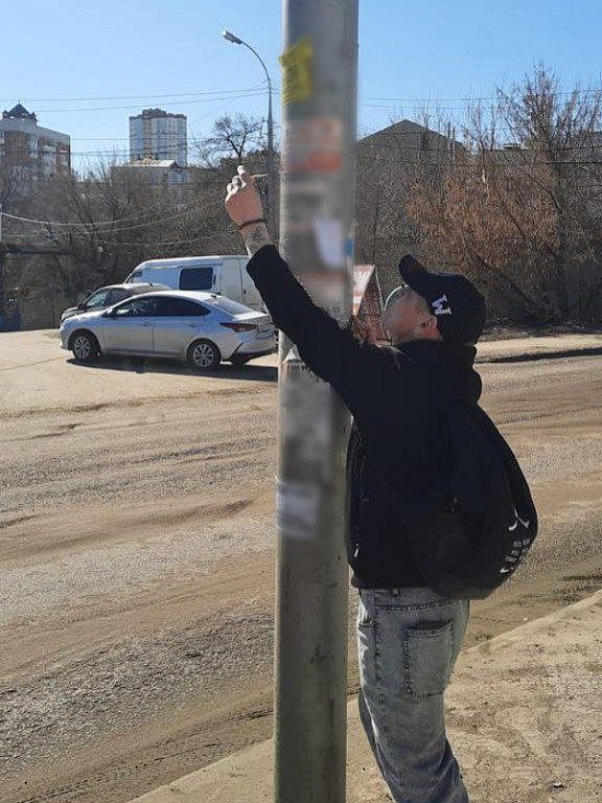 Продолжается борьба с незаконной расклейкой объявлений 