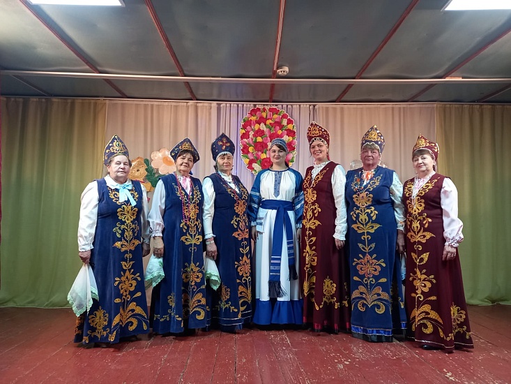 В Саратовском районе прошли праздничные 
концерты, посвященные Международному женскому дню