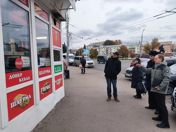 Территорию Привокзальной площади обследовали 
на предмет соответствия требованиям Правил благоустройства