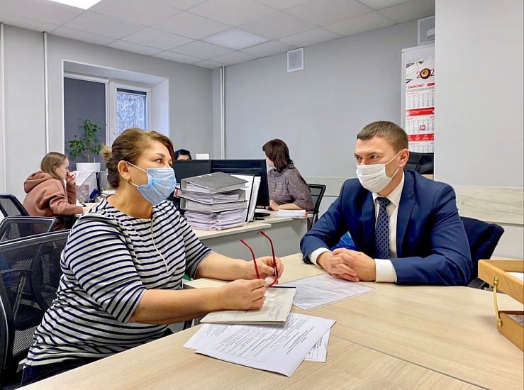 Продолжается работа по оказанию консультативно 
– методической помощи по вопросам охраны труда учреждениям и организациям города