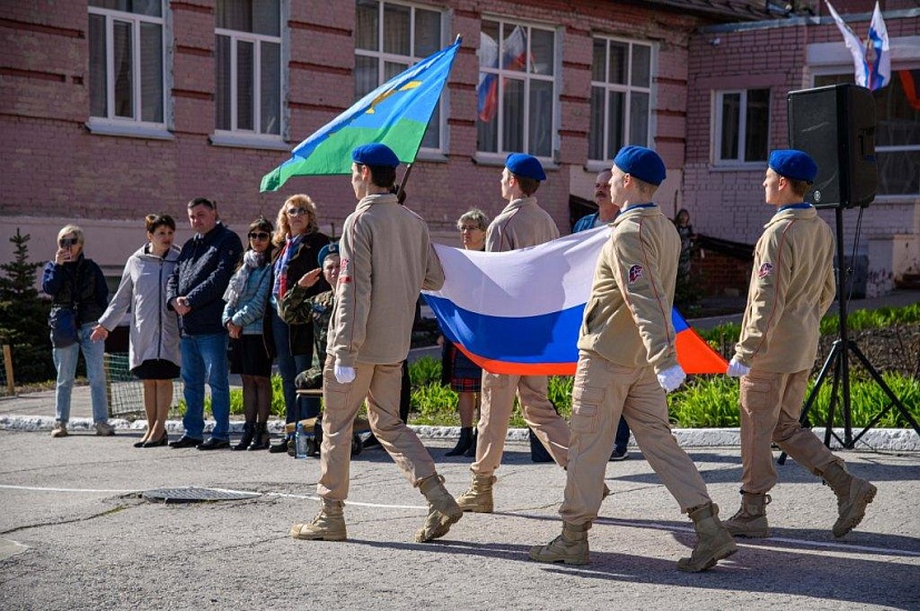 В Октябрьском районе прошло открытие военно-патриотической 
игры «Зарница»