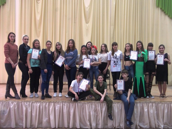 В саратовской школе провели фестиваль 
танца «StreetDance»