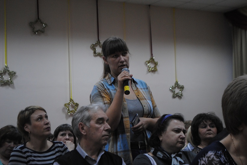 Продолжаются встречи главы администрации 
Ленинского района с жителями