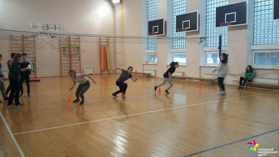 Школьники Ленинского района выяснили, 
чья физическая подготовка лучше