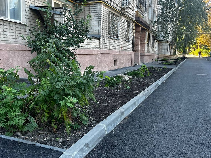 В Октябрьском районе завершились работы 
по ремонту дворовых территорий