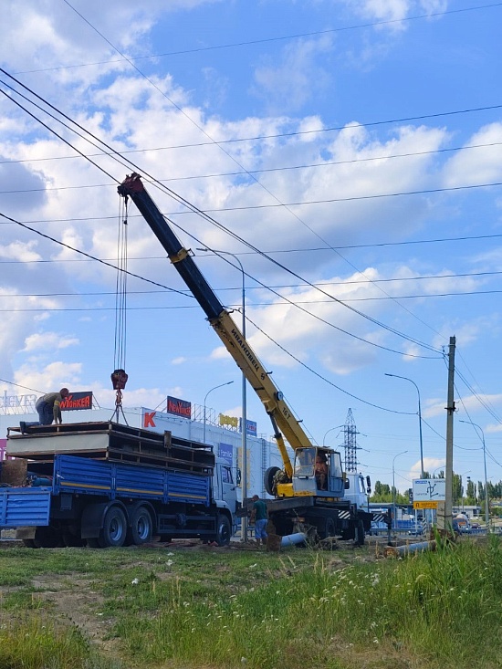 На Вольском тракте ведутся работы по благоустройству