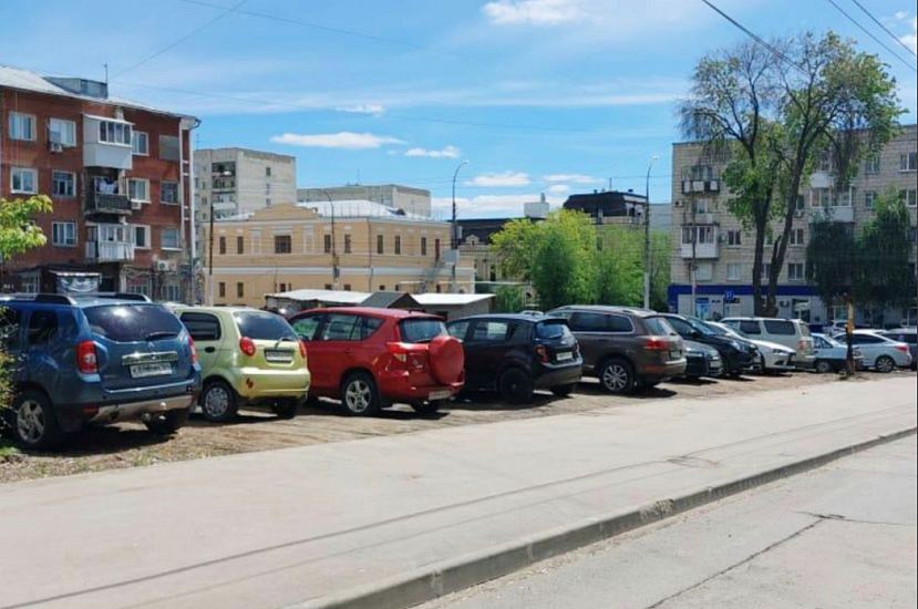 Продолжаются выездные мероприятия по выявлению 
фактов незаконной стоянки
