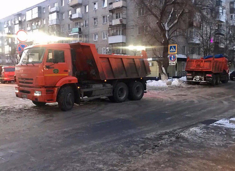 С улиц города вывезли 1 000 000 кубометров 
снега и наледи