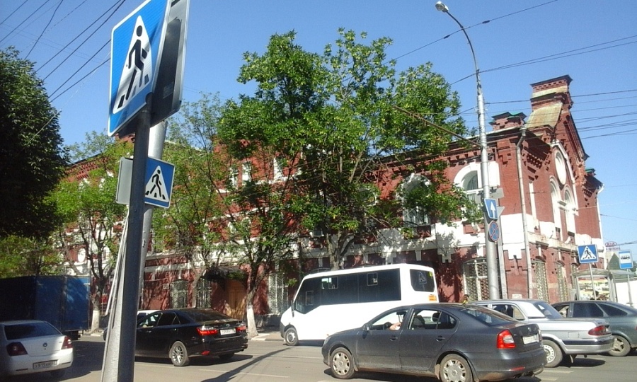 В Кировском районе проводятся плановые 
работы по благоустройству